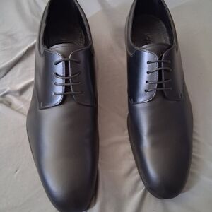 Louis Vuitton Black Leather Oxfords
